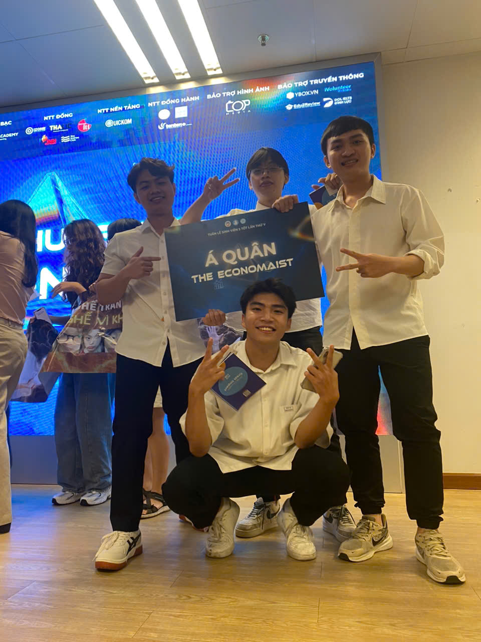graduate-mau-nam-2